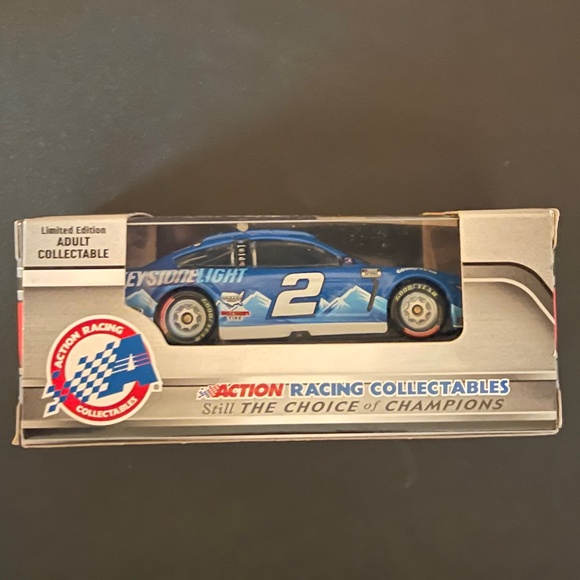 Brad Keselowski Action Racing 2021 #2 Keystone Light 1:64 Regular Paint Die-Cast - Picture 3 of 5